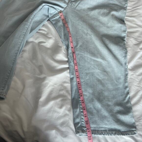 ✨Levi’s Women 311 Shaping Skinny Capri Jeans 22W Mid Rise Stretch Denim - Picture 6 of 8